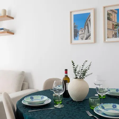 Appartement With Love, 4