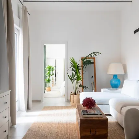 Διαμέρισμα With Love, 4