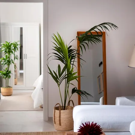 With Love, 4 * Παλέρμο