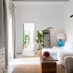 Apartment With Love, 4